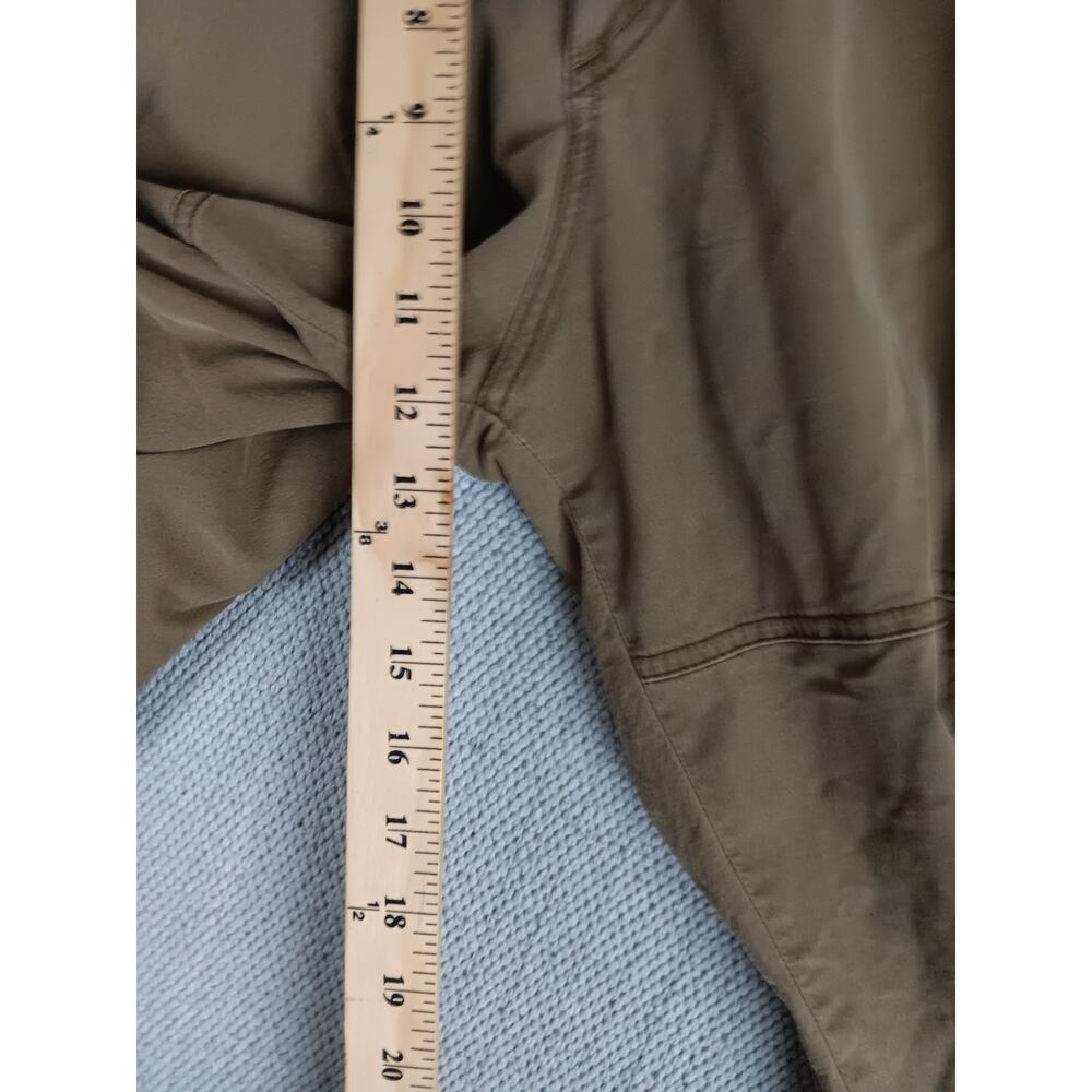 Kuhl Ambush Cargo Shorts Men's 42X12 Driftwood Brown Patina‎ Dye Hiking Outdoor - Picture 12 of 16